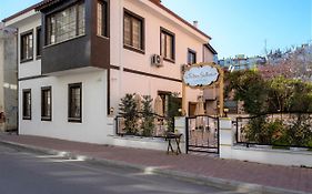 Fatma Sultan Oldtown Konak & Restaurant ,100Mb Fast Internet